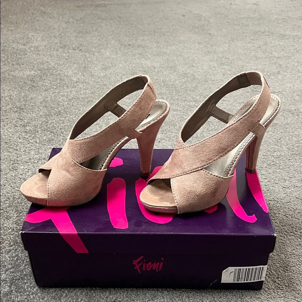 FIONI Clothing Women's Pink Slingback Heels